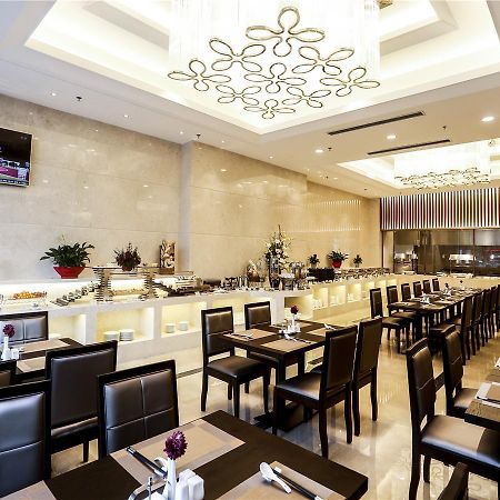 Shenyang Mingcheng Jin Jiang International Hotel Екстериор снимка