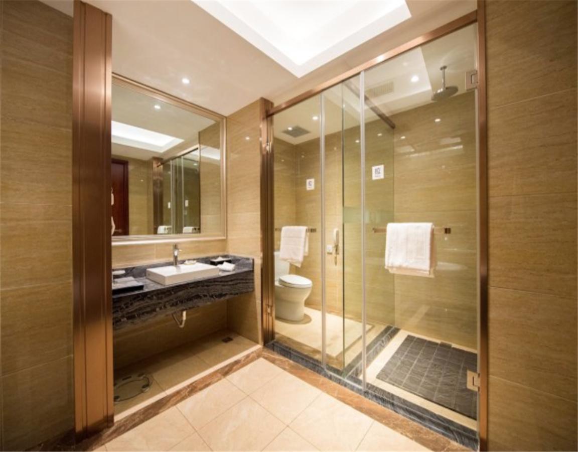 Shenyang Mingcheng Jin Jiang International Hotel Екстериор снимка